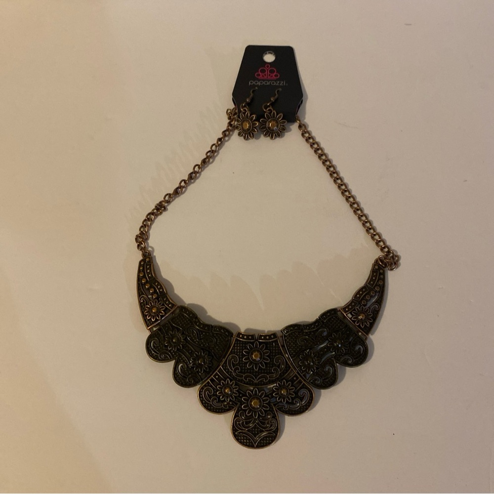 Paparazzi Mess With The Bull Multi Necklace Earring Flower NEW